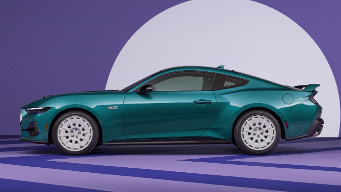 Ford Mustang 2026 body FX estará disponible a partir del verano de 2025.