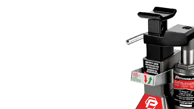 El gato hidráulico para autos Powerbuilt Unijack destaca por tener un jack stand integrado.
