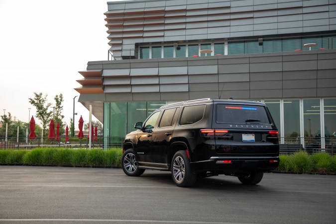 Jeep Wagoneer (COV) Command Operations Vehicle se venderá a entes gubernamentales.