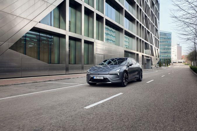 Polestar 4 llega por primera vez a la venta en Estados Unidos.