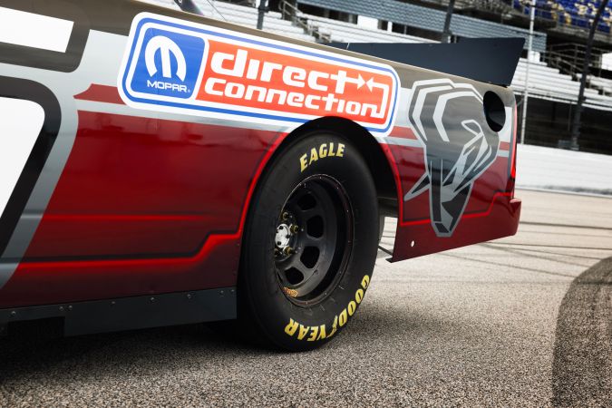 Ram 1500 Nascar Truck Series concept promociona la vuelta del motor Hemi V8.