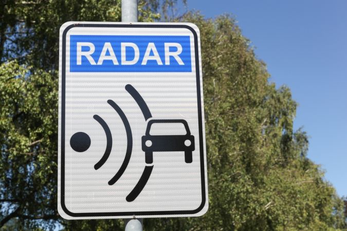 Los mejores detectores de radares 2025: protección y legalidad en carretera.