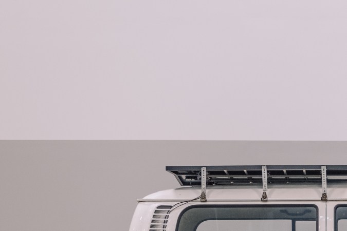 Restauración de combi VW dañada por incendios forestales