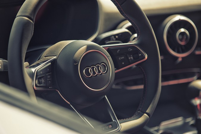Audi prueba su sistema de peaje sin contacto en Florida con C-V2X. ¡Mira cómo funciona!