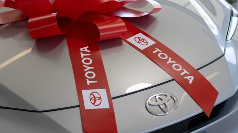 Consejos para comprar un auto en un mercado de precios elevados.