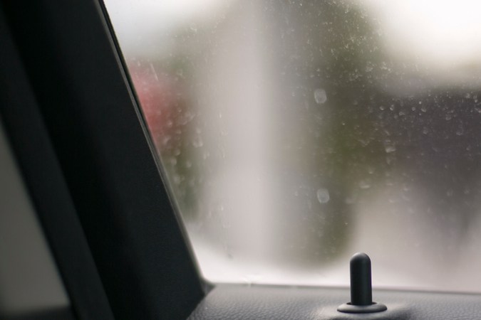 Usa tu llave remota para abrir ventanas y combatir el calor.