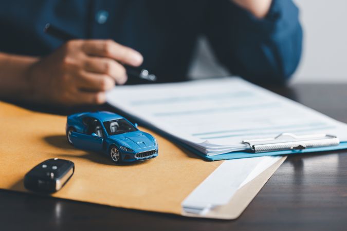 La compra de un auto es una ventaja a futuro.