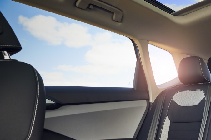 Prueba de manejo del Taos 2024: rendimiento y seguridad al volante.