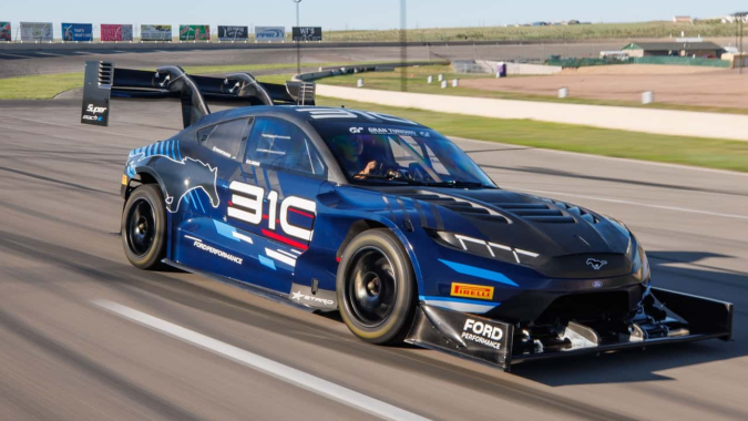 Ford Super Mustang Mach-E tiene una configuración de alto rendimiento para el Pikes Peak.
