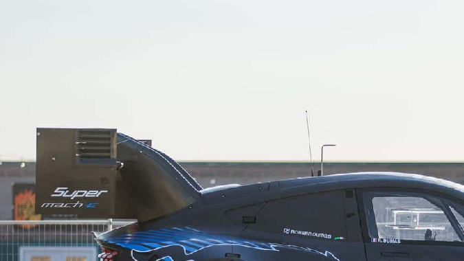 Ford Super Mustang Mach-E será pilotado por Romain Dumas.