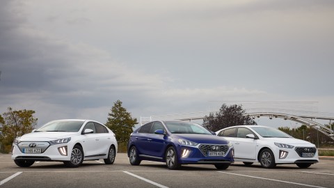 Los mejores autos 2025 para ahorrar combustible.