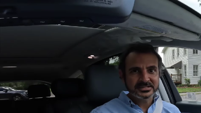 Hyundai IONIQ 9 2026 tiene una conducción estable y potente.