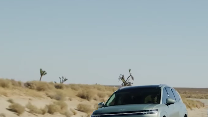 Hyundai IONIQ 9 2026 destaca por su potencia de 422 caballos de fuerza.