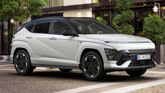 Hyundai Kona EV logra un buen espacio interior con tecnología de última generación.