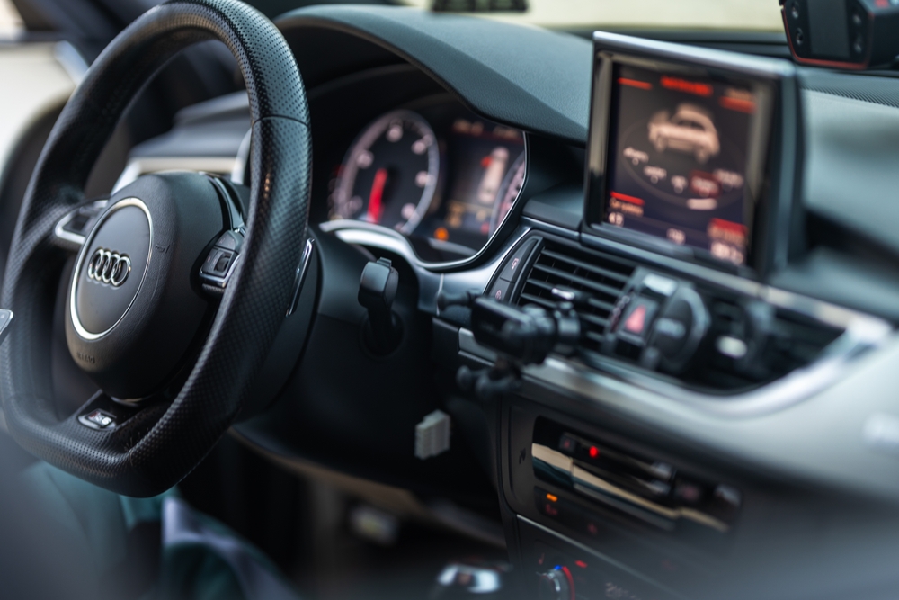 Audi introduce pagos de peaje desde el vehículo con tecnología C-V2X.