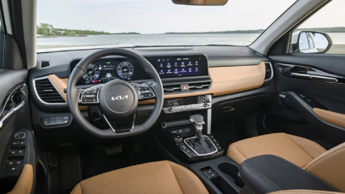 Kia Seltos 2026 tiene un interior con todas las comodidades.