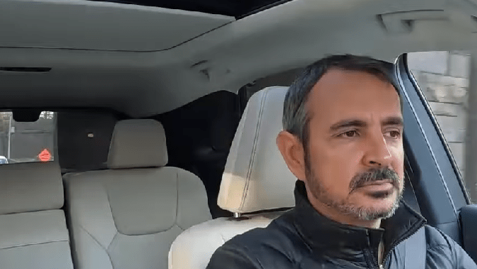 Lexus RX 450h+ Luxury tiene un gran manejo.