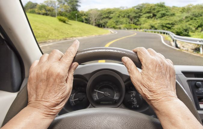 licencia para adultos mayores