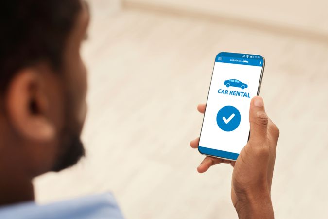¿Por qué la suscripción de autos atrae a Baby Boomers y Gen-Z?