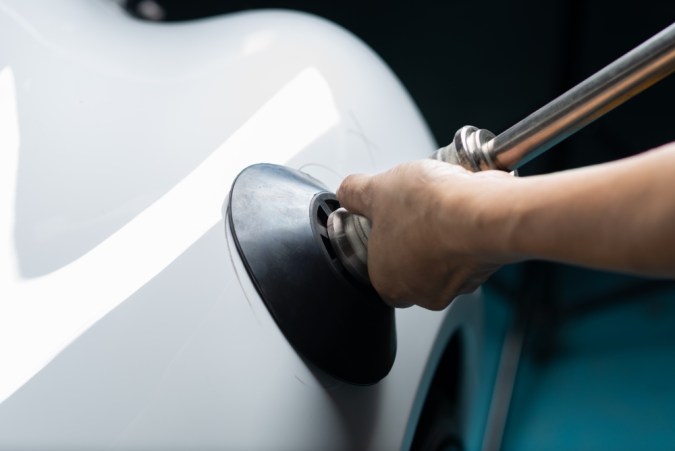 Reparaciones caseras de autos: 10 trucos para mantener tu vehículo.