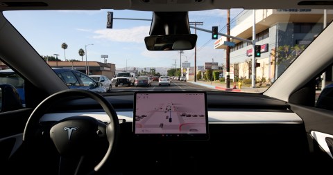 Tesla tendrá disponibles los Model Y y Model 3 para Robotaxi.