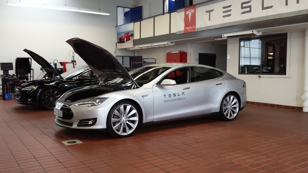 Problemas de calidad en Tesla: ejes y dirección fallan prematuramente.