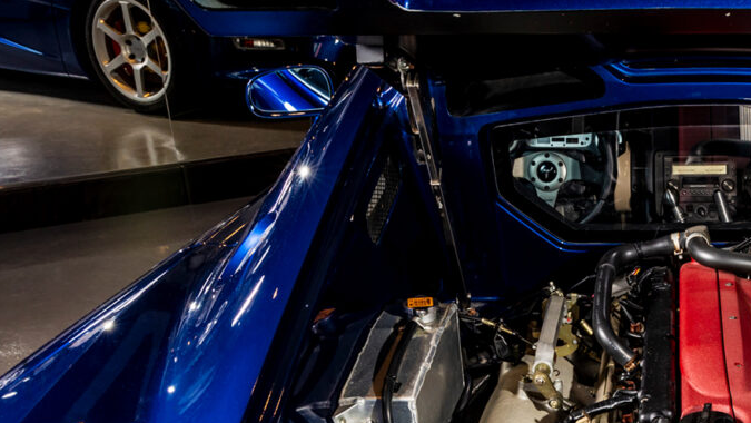 Tommykaira ZZII tenía un poderoso motor L6 que generaba 550 caballos de fuerza.