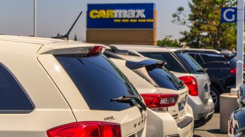 Mercado automotriz: autos usados lideran en precios.