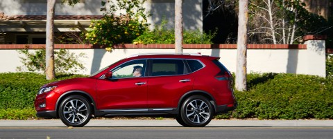 Nissan retira 444,000 autos por fallo del motor VC-Turbo