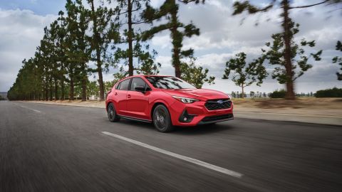 Impreza 2026: Subaru simplifica su línea con Sport y RS