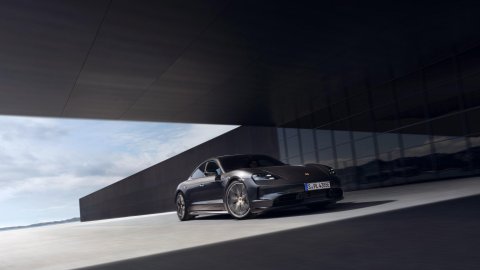 Porsche Taycan Black Edition es exclusivo con nueva autonomía.