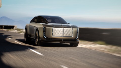 Bentley EXP 15 concept destaca su gran parrilla delantera.