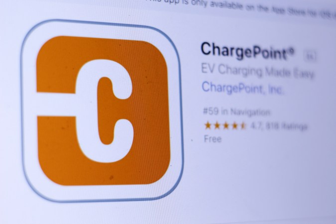 Simplifica la carga de tu EV con estas apps imprescindibles.