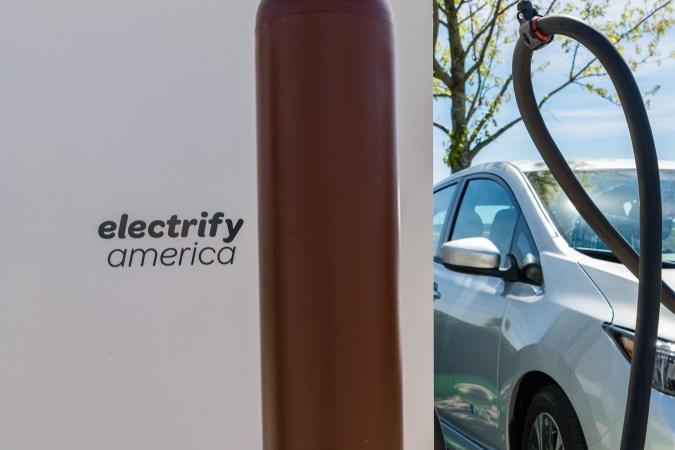 Conduce con confianza: apps clave para dueños de autos eléctricos.