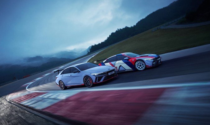 Hyundai Elantra N TCR Edition celebra las victorias en la categoría TCR.