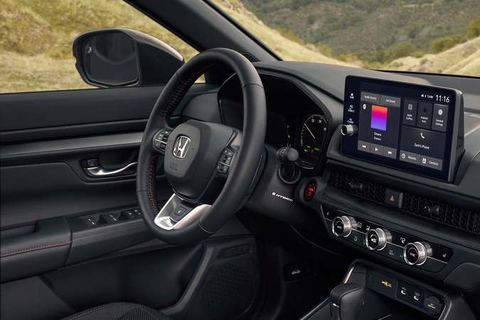 ¿Vale la pena el Honda CR-V 2025? Analizamos precios y características.