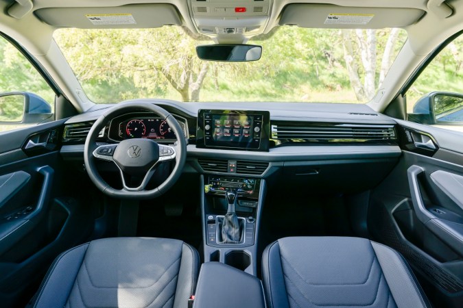 Toyota Corolla vs. VW Jetta: cuál lidera