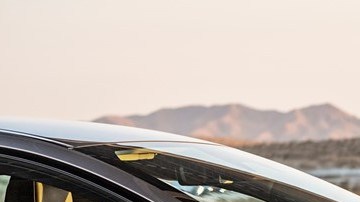 Los autos Lucid ahora pueden cargar en cargadores de Tesla