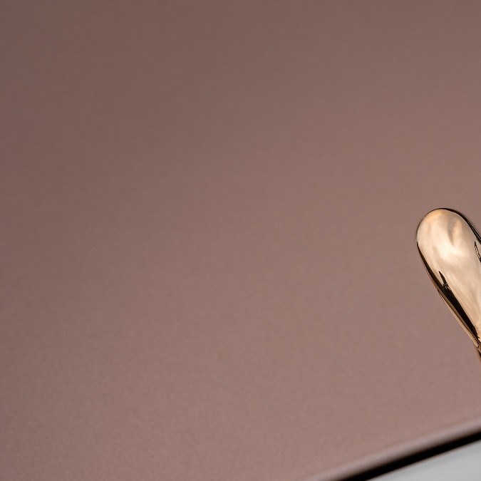 Rolls-Royce Phantom: un vehículo bespoke con detalles en oro rosa.