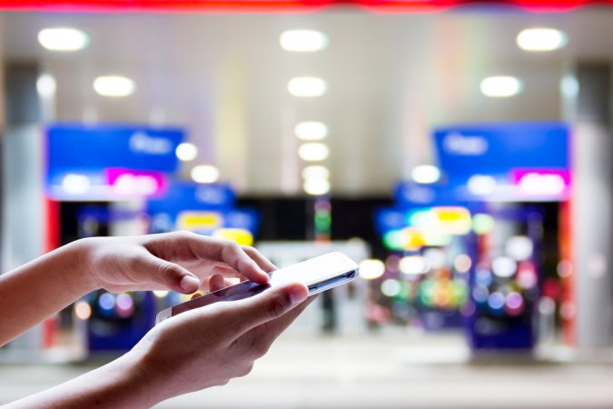 Descubre descuentos en gasolina con la tarjeta de GasBuddy.