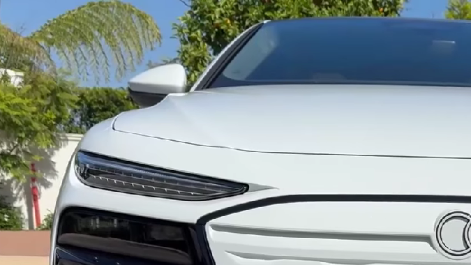 Audi A6 Sportback e-tron 2025 tiene un gran diseño aerodinámico.