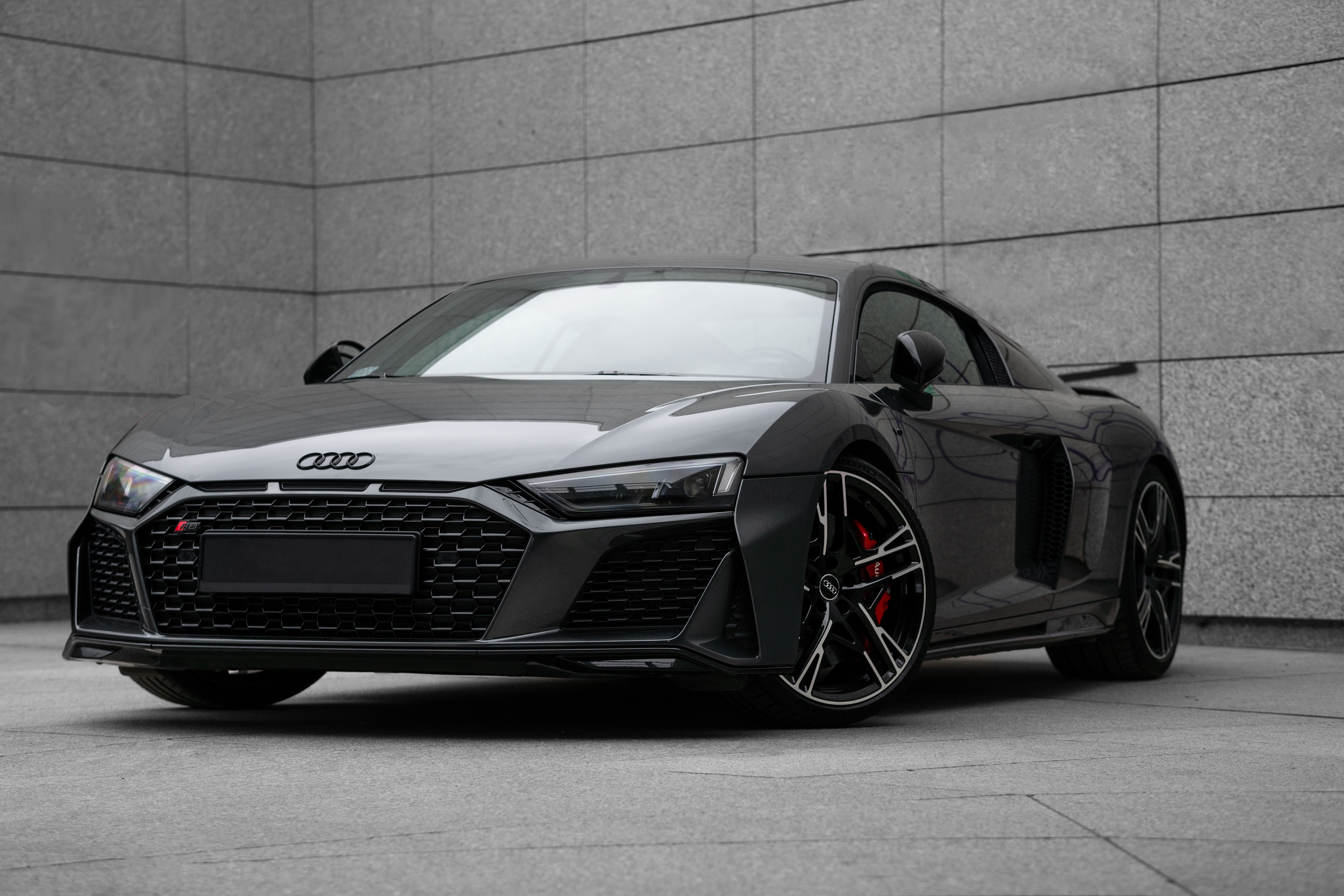 Audi R8.