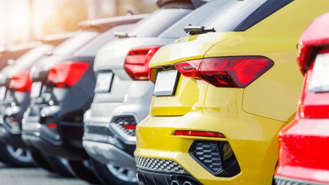 Los aranceles han hecho que la importación de autos disminuya a Estados Unidos.
