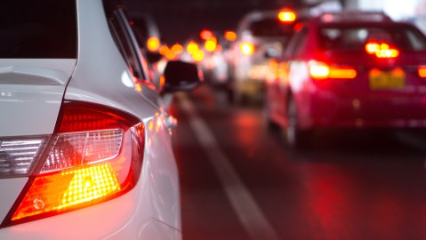 distancia de frenado en carros