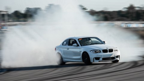 El drifting puede desgastar rápidamente los neumáticos.