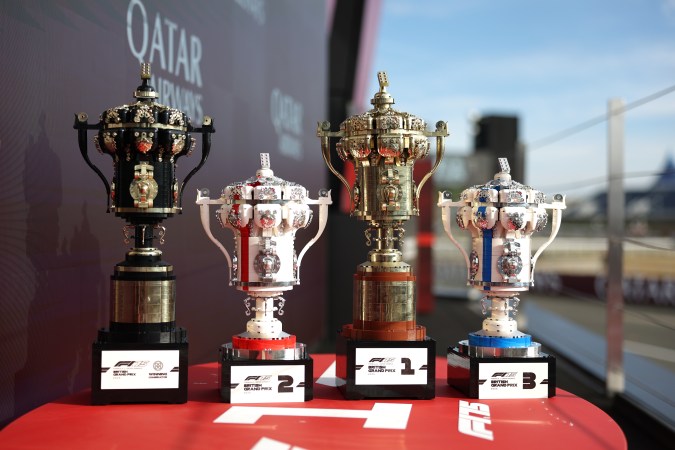 Trofeos de Lego, Gran Bretaña de Fórmula 1 están compuestos por más de 2 mil piezas.