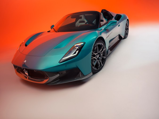 Maserati MCPura tiene versiones Cielo y Cupé.