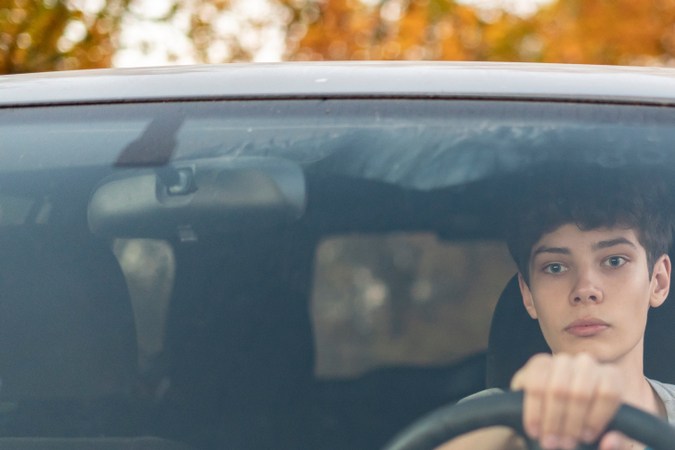 Evita sanciones en Virginia: verifica la licencia antes de prestar tu auto.