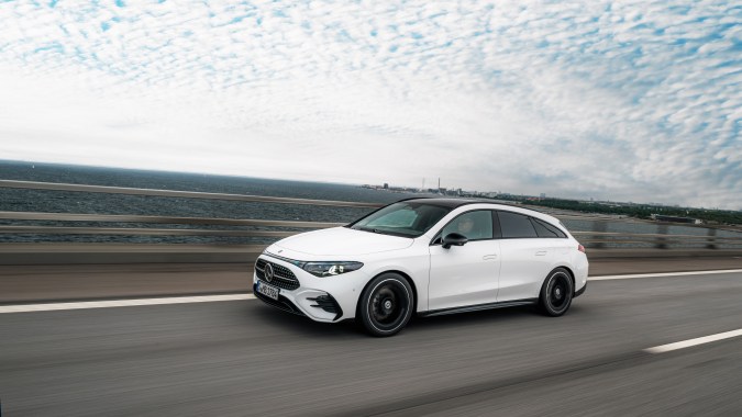 Mercedes-Benz CLA Shooting Brake 2026 tiene una autonomía con más de 470 millas.