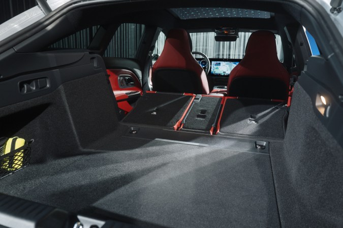 Mercedes-Benz CLA Shooting Brake 2026 tiene un gran espacio para equipaje.
